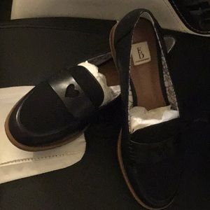 Ellen Degeneres Black Loafers Shoes Vachetta Flats